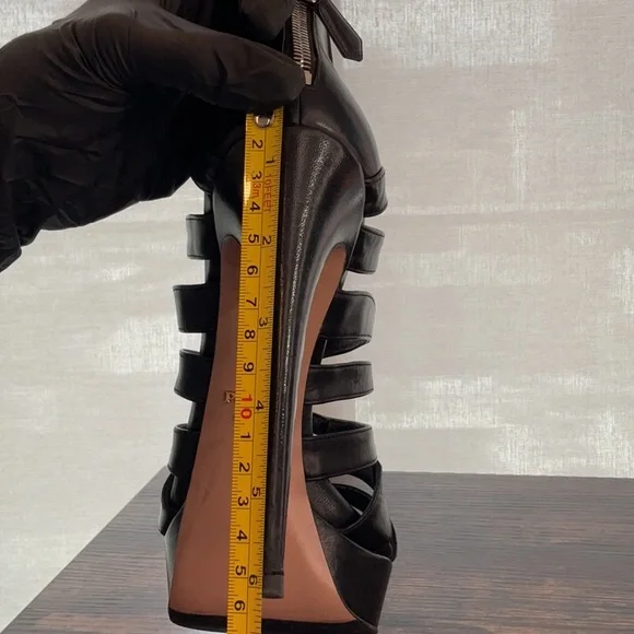 Prada Leather High Heels - Picture 7 of 7